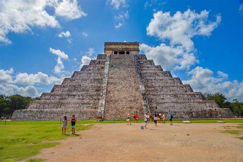 pirámide de Kukulkán en Chichén Itzá