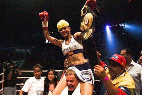 Christina Hammer campeona mundial de boxeo