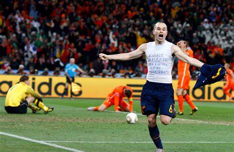 Andrés Iniesta celebra gol mundial 2010