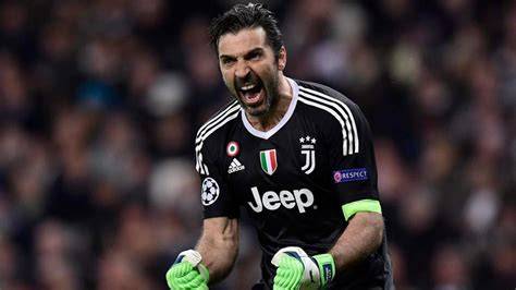 Buffon con camiseta histórica Juventus
