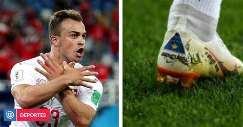 Botines de Shaqiri con banderas de Kosovo Suiza