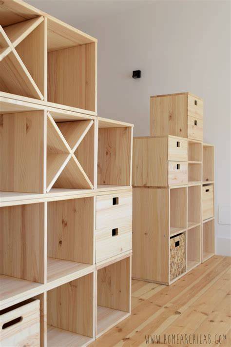 Montaje de estantería modular divisoria