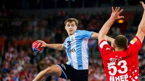 jugador de handball recuperándose después del partido