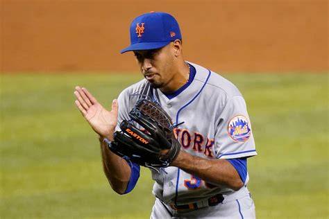 Edwin Díaz y Seth Lugo en acción