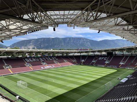 Stade de Genève exterior y cubierta