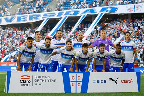 Universidad Católica contra Palestino en Claro Arena