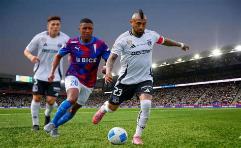 Clásico Universidad Católica Colo Colo Claro Arena
