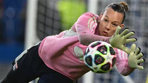 Christiane Endler atajando para Chile