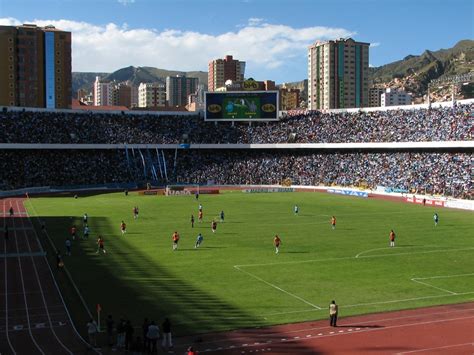 Estadio Hernando Siles en La Paz