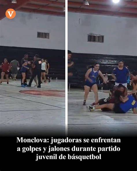 Equipo juvenil de básquetbol y redes sociales