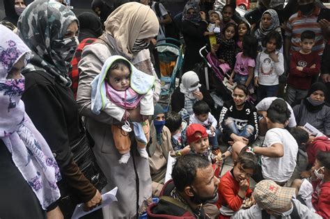 refugiados desplazados internos solicitantes asilo