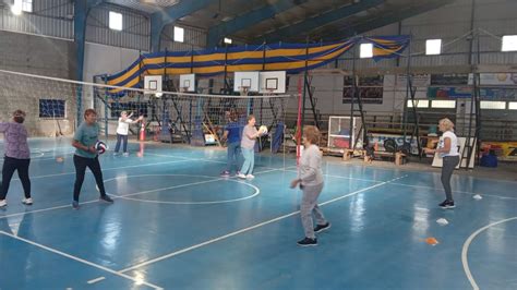 cancha de newcom para adultos mayores