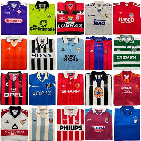 colección de camisetas de fútbol de clubes