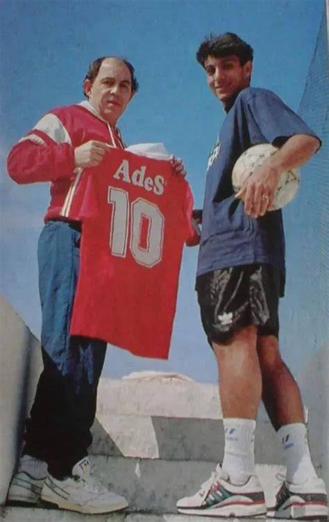 Gustavo López en Independiente durante los años noventa