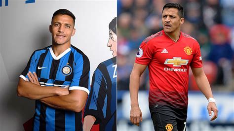 Alexis Sánchez con camiseta del Manchester United