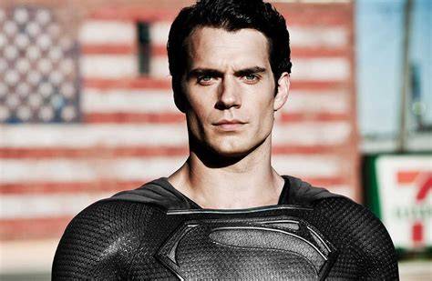 Superman con traje negro en Snyder Cut