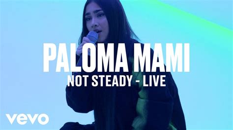 Paloma Mami grabando Not Steady
