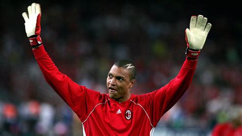Nelson Dida defendiendo la portería del AC Milan