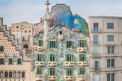 Fachada colorida de Casa Batlló
