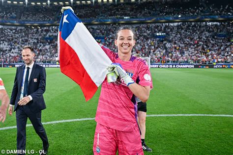 Christiane Endler arquera selección chilena femenina