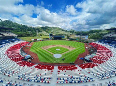 Estadios de béisbol en Panamá