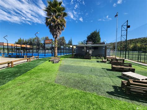 Club deportivo y cancha en Doñihue