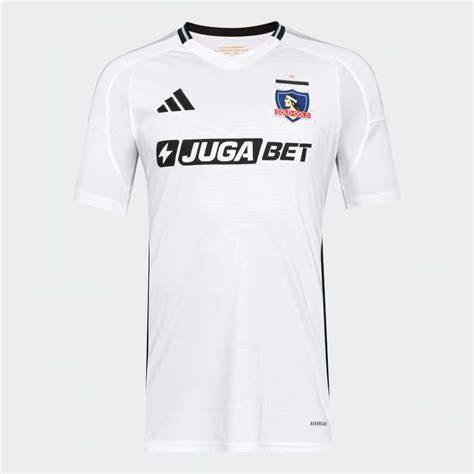uniforme local blanco de Colo-Colo