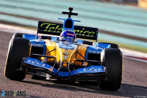 Fernando Alonso conduciendo Fórmula 1
