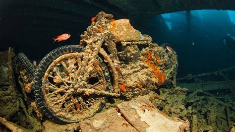 Tanques y motocicletas dentro del SS Thistlegorm