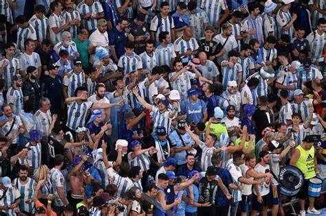 Hinchas de Almagro en las tribunas