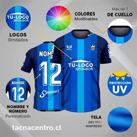 camiseta de fútbol con símbolos marineros