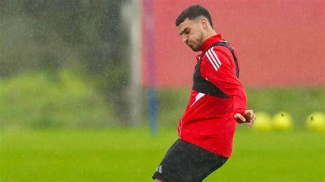 Entrenamiento de Alajuelense bajo la lluvia