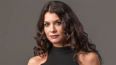 Alinne Moraes en retrato de nueva etapa