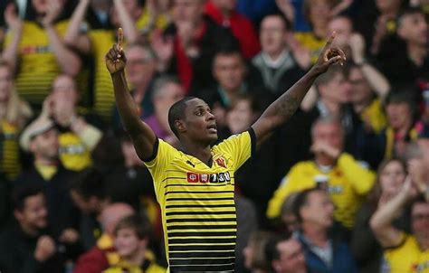 Juan Carlos Paredes con camiseta del Watford