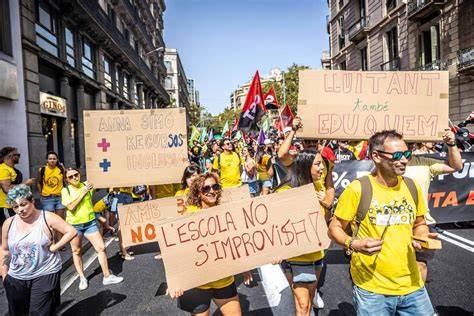 Manifestación de profesores en Plaza Italia