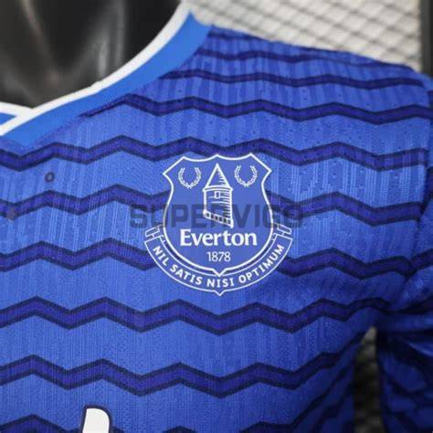 José Baxter con camiseta del Everton