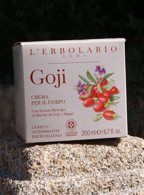 Crema corporal de goji con bayas rojas