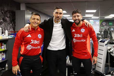 Alexis Sánchez Isla Bravo Juan Pinto Durán