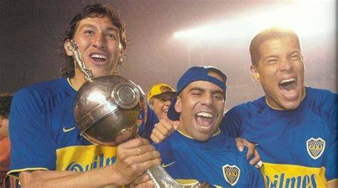 Ídolos argentinos en comercial de fútbol