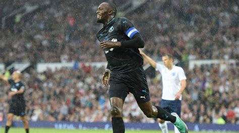 Usain Bolt celebrando gol en Old Trafford
