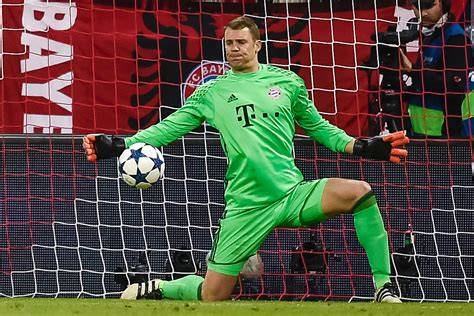 Manuel Neuer defendiendo la portería del Bayern