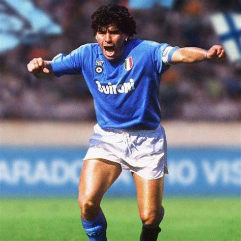 camiseta amarilla retro Napoli Maradona