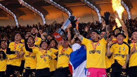 Coquimbo Unido levanta Huemul de Plata