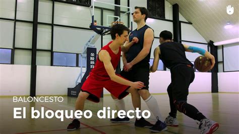 Bloqueo ciego hacia canasta en baloncesto