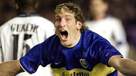 Martín Palermo festejando gol ante Real Madrid