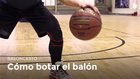Postura correcta para botar balón