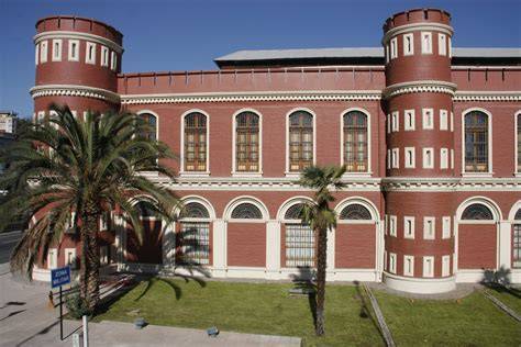 Fachada histórica de Ex Arsenales de Guerra