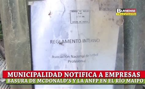 Documentos de la ANFP junto al río Maipo
