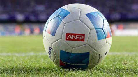 Televisión abierta transmitiendo partido de fútbol chileno