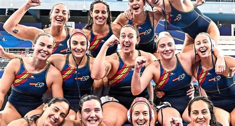 Equipo femenino de waterpolo Boadilla